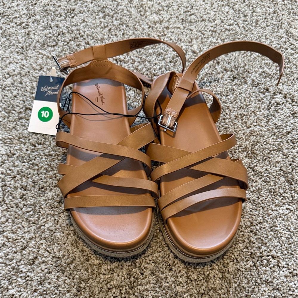 Universal Thread Women's Brown Strappy Sandals